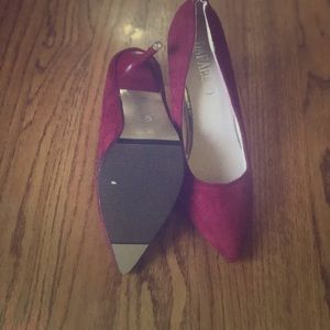 NEW Burgundy stilettos size 5